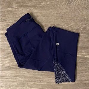 Navy lululemon yoga pants!